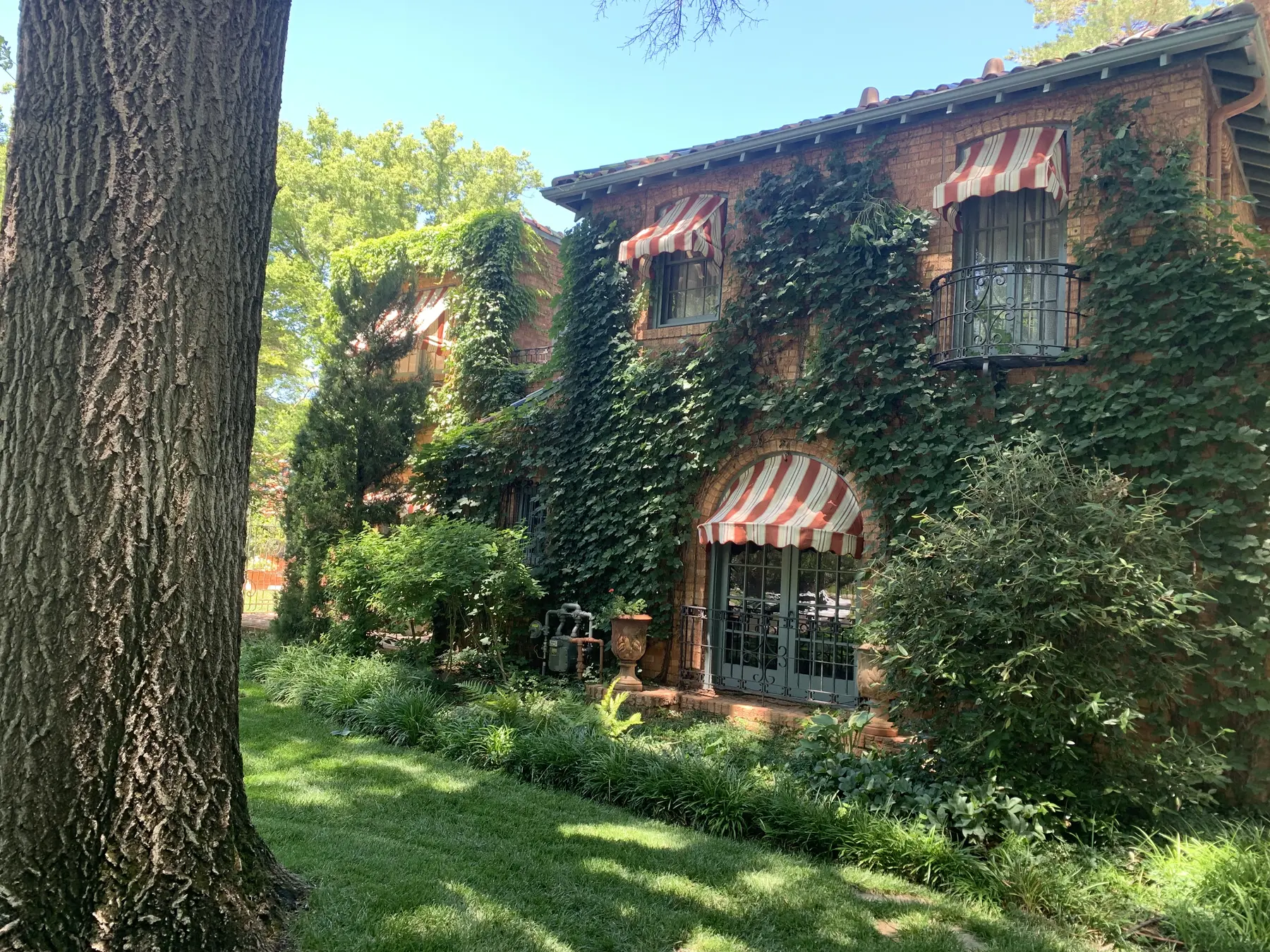 Residential window awnings